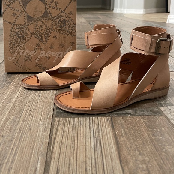Free people vale boot sandal in makeup - Picture 2 of 9